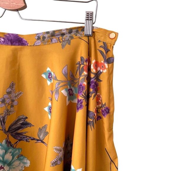 Modcloth Bea Dot Satin A Line Midi Circle Skirt in Size 1X - Picture 7 of 12